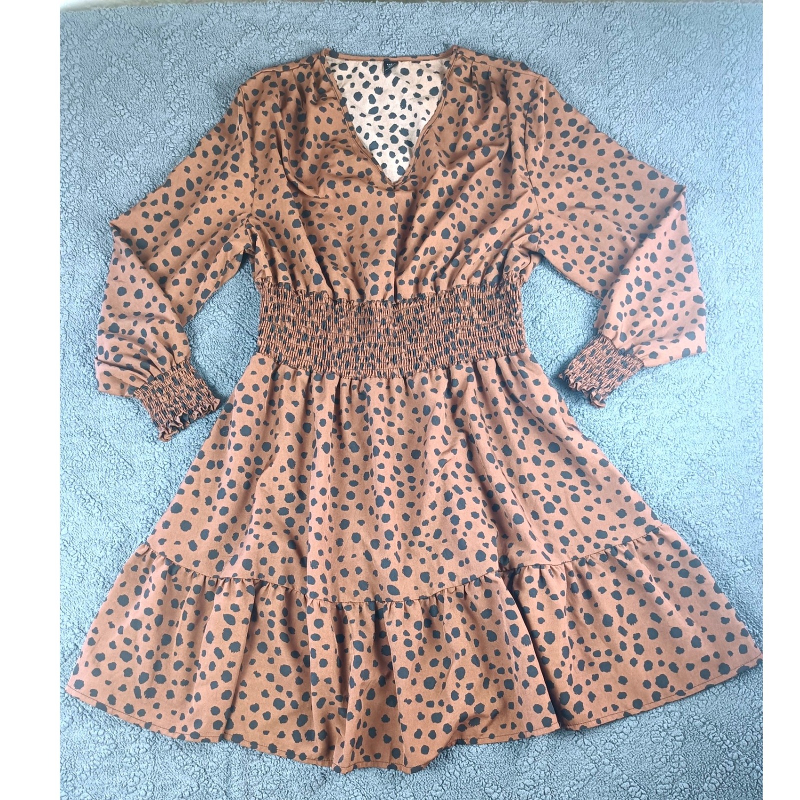 Women's Size 3xl Curve Brown Dalmatian Print V-Neck Smocked Waist Mini Dress
